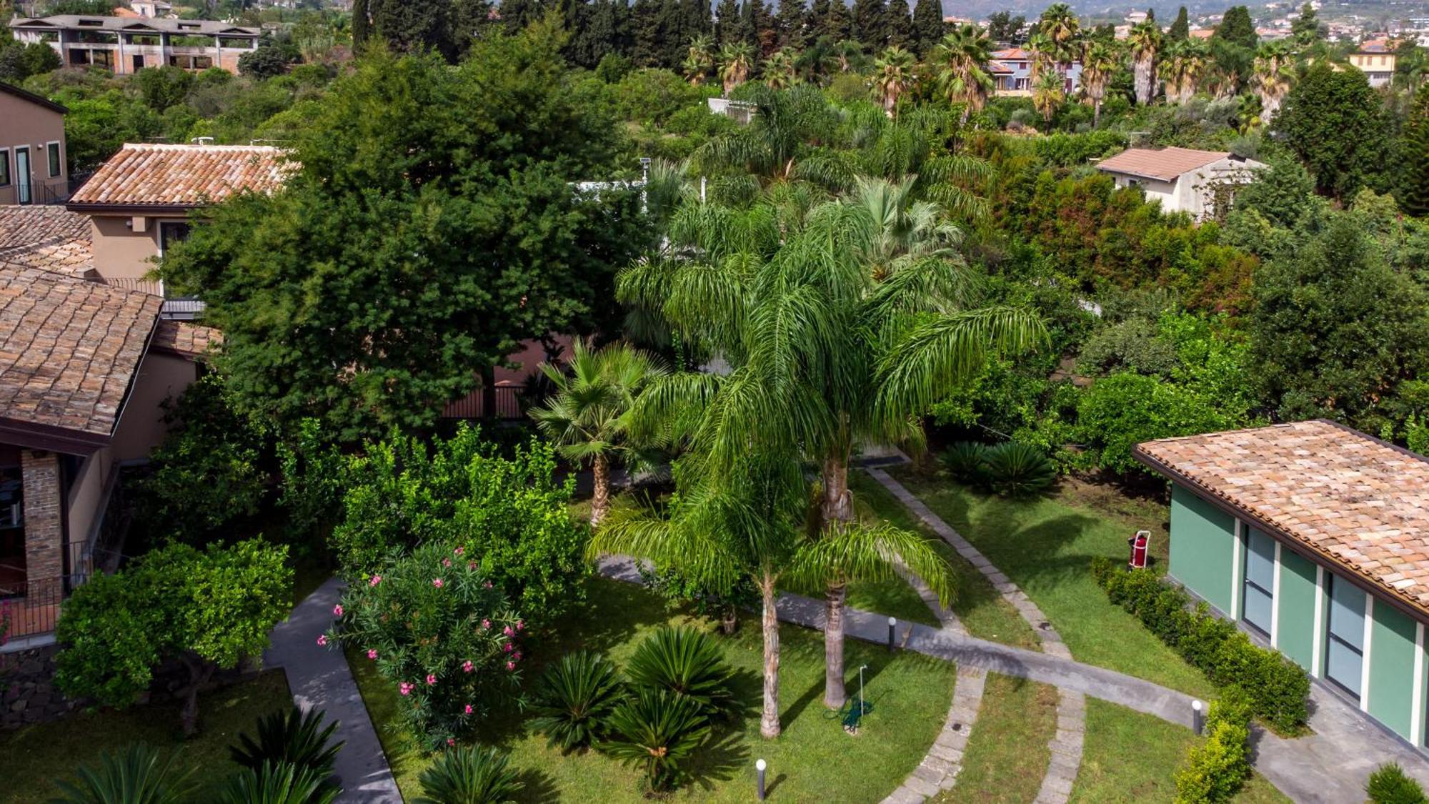 Virdamuri - Etna Country Resort จาร์เร ภายนอก รูปภาพ